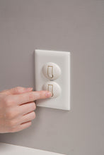Charger l'image dans la galerie, Protecteurs de prise Secure Press - paquet de 36