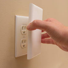 Load image into Gallery viewer, Outsmart Outlet Shield