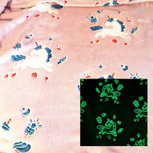 Load image into Gallery viewer, Glow In The Dark Luminous Blanket For Kids